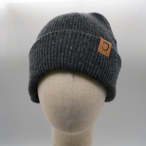 Apple Tail Knit Cap- Charcoal